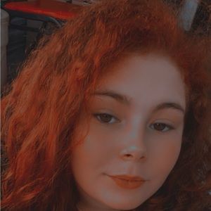 Meet your Posher, Jade